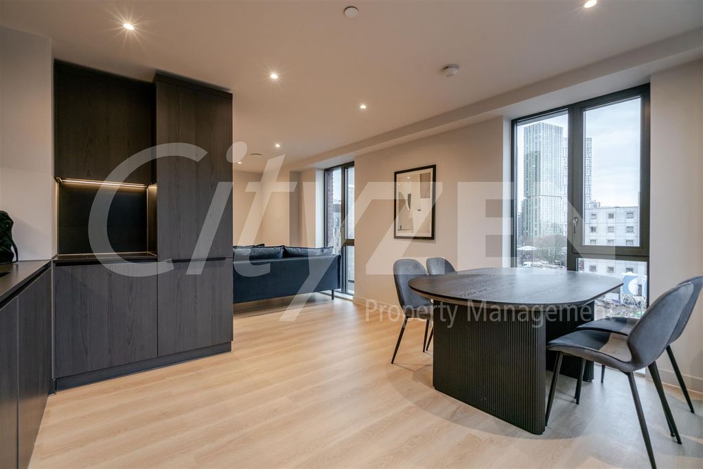 Property photo 1 of 27 Reception