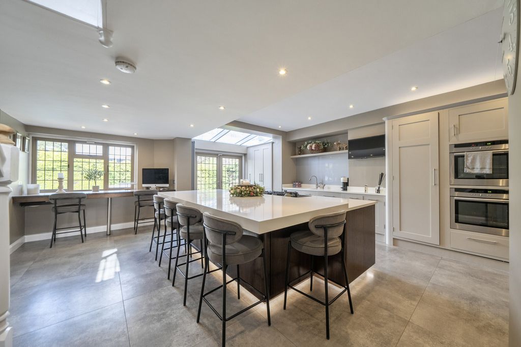 Property photo 3 of 40 1442058-50-69E102...