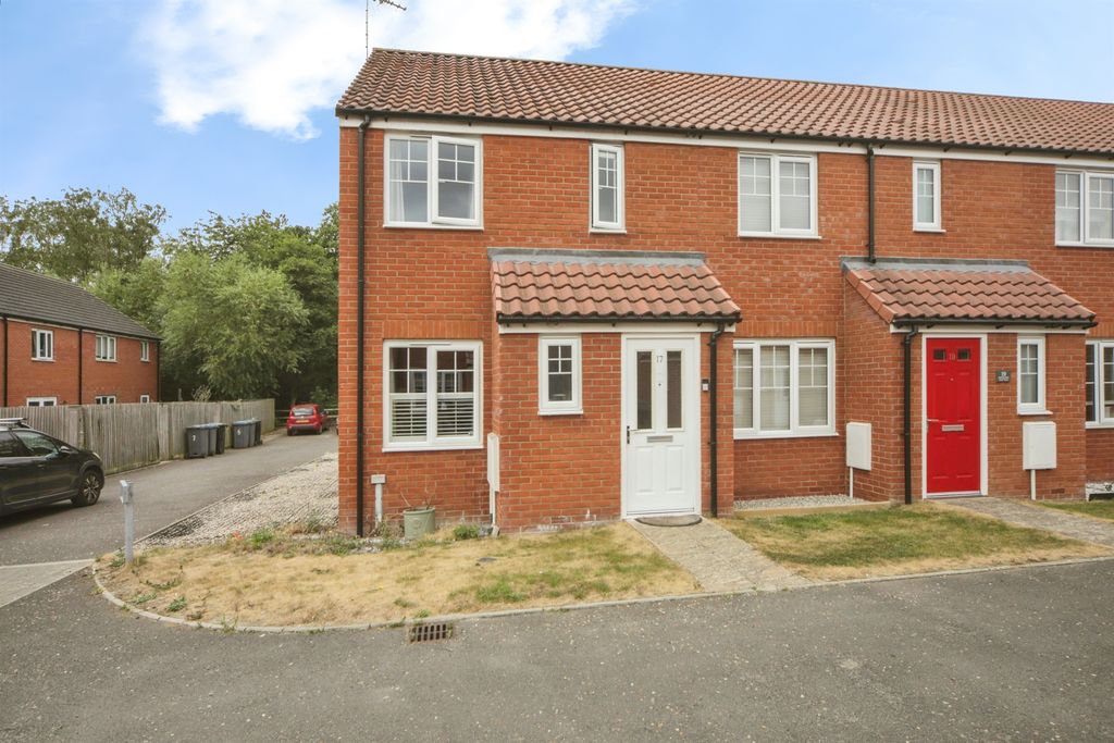 Property photo 1 of 18