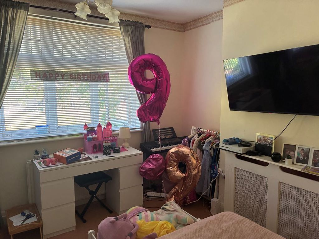 Property photo 3 of 7