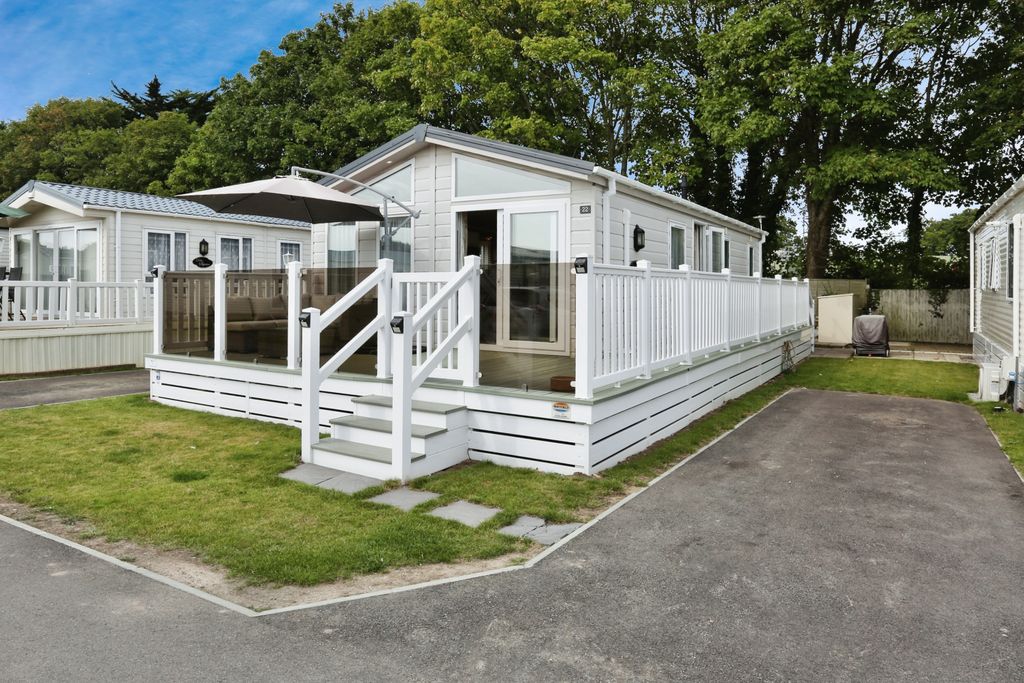 Property photo 1 of 17 Photography