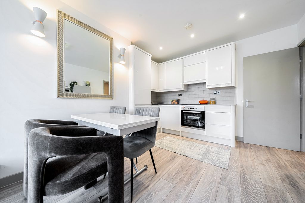 Property photo 3 of 10 5086443