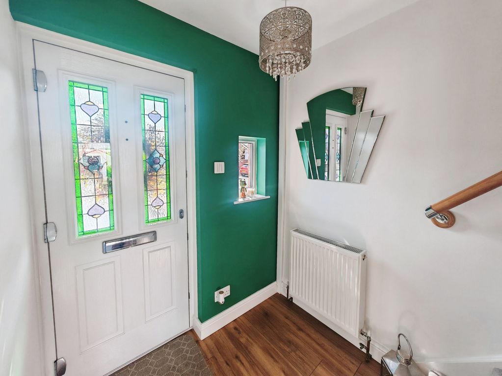 Property photo 3 of 30 Entrance Hallway