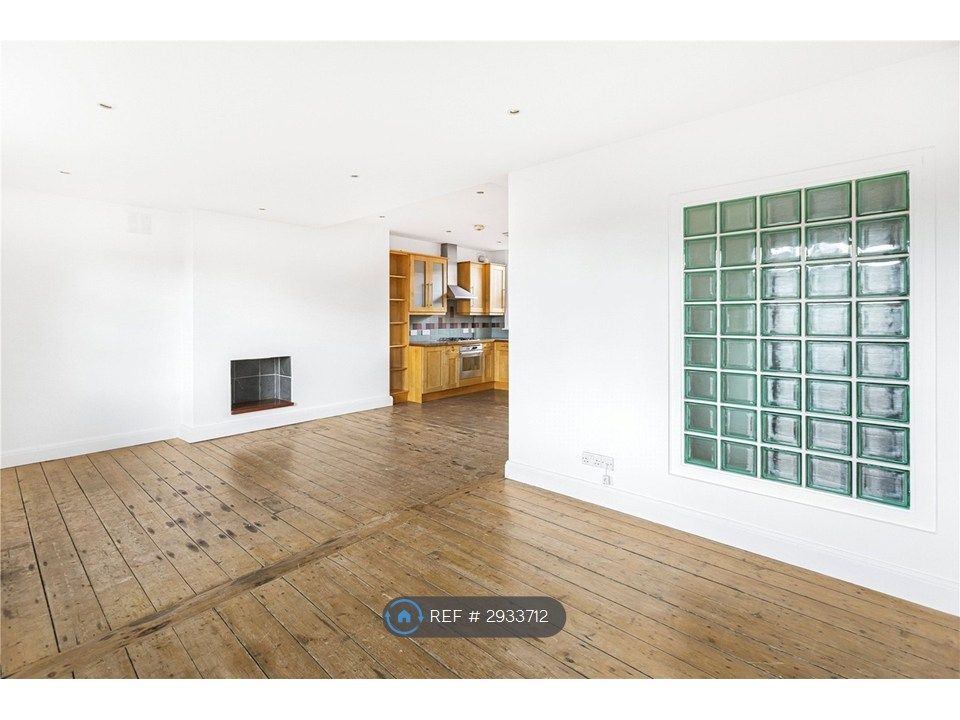 Property photo 3 of 11 Open Plan Kitchen / Living