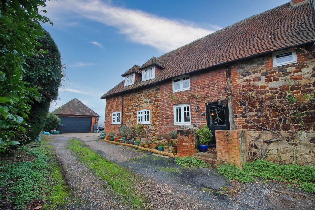 Property photo 1 of 19 Front