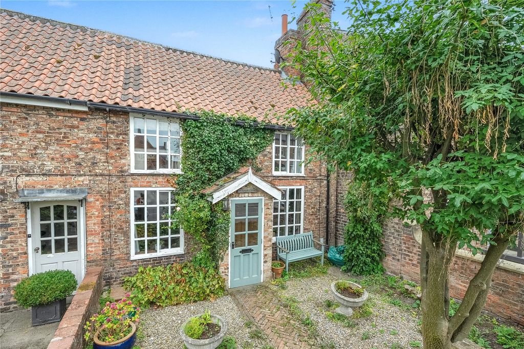 Property photo 1 of 17 Picture No. 21