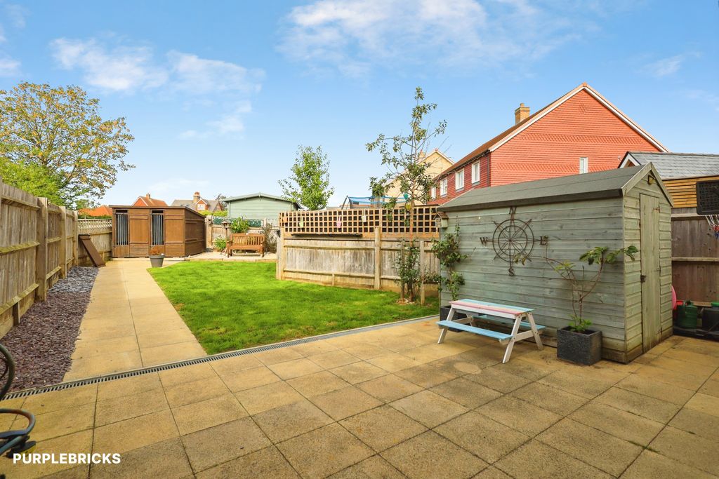 Property photo 3 of 19