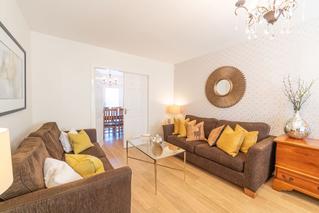 Property photo 3 of 44 Gallery