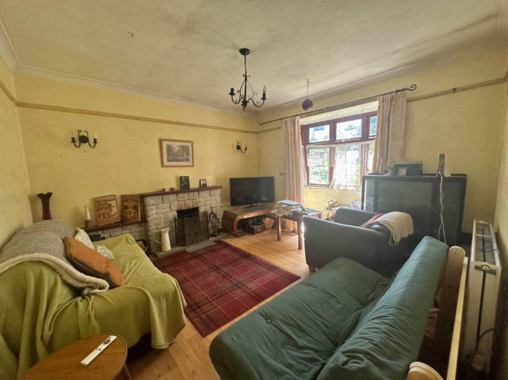 Property photo 3 of 9