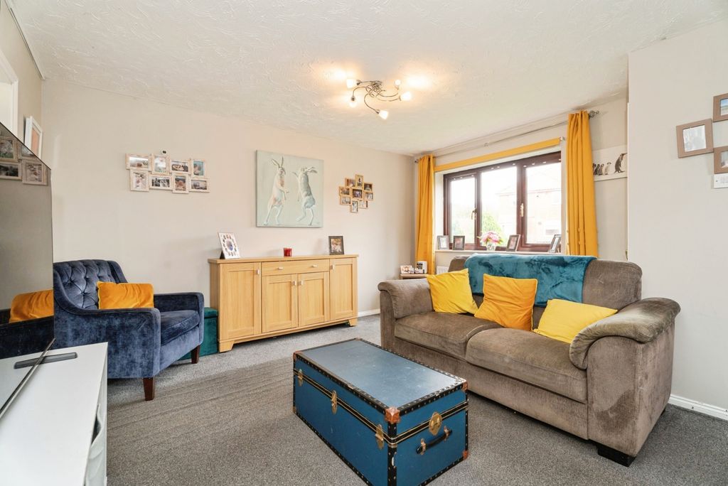 Property photo 3 of 19 Pbox-Img.Jpg