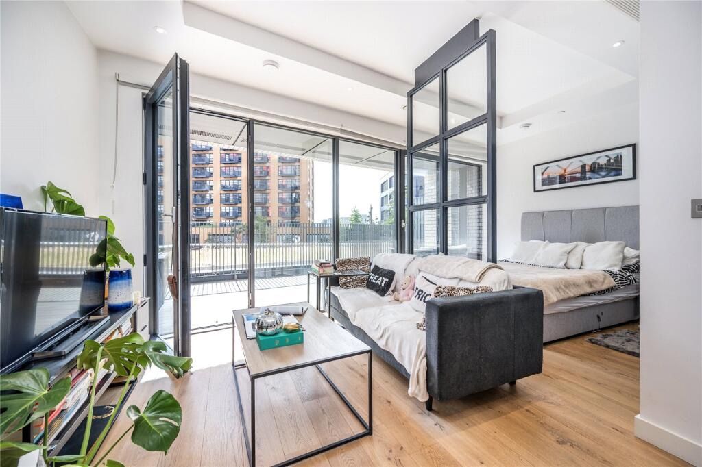 Property photo 1 of 14 4648070