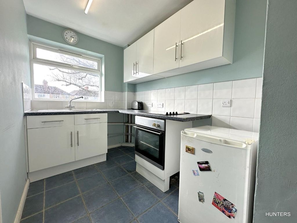 Property photo 3 of 7 Kitchen