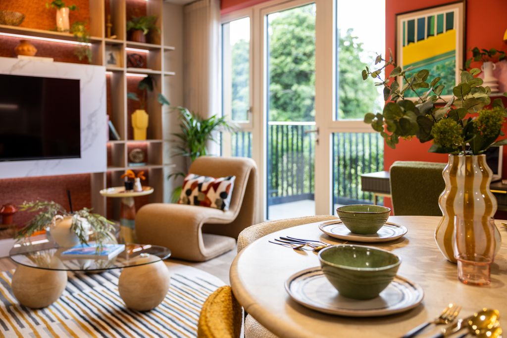 Property photo 1 of 4 Living Dining Room