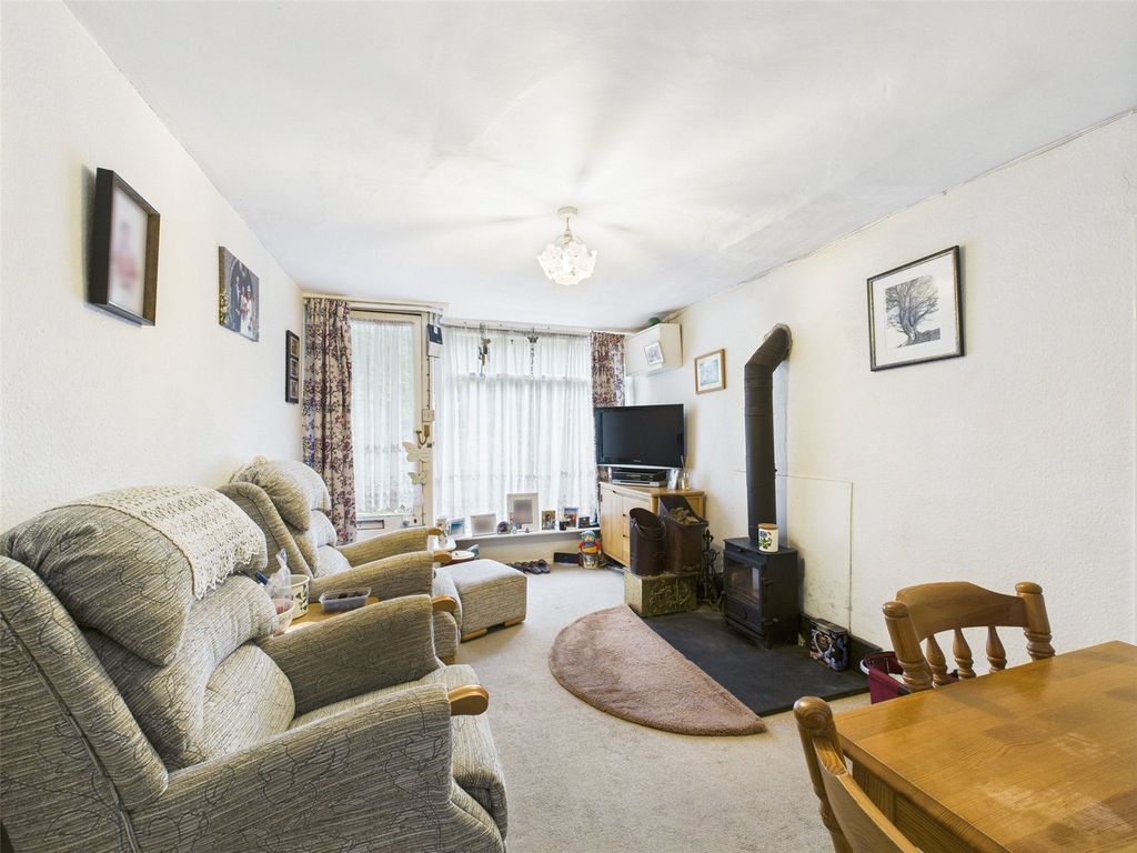 Property photo 2 of 14 Picture No. 10