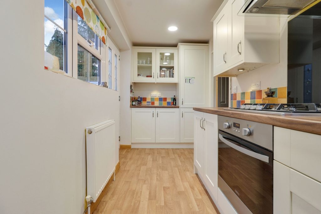 Property photo 2 of 11 Img_1966-Img_1968