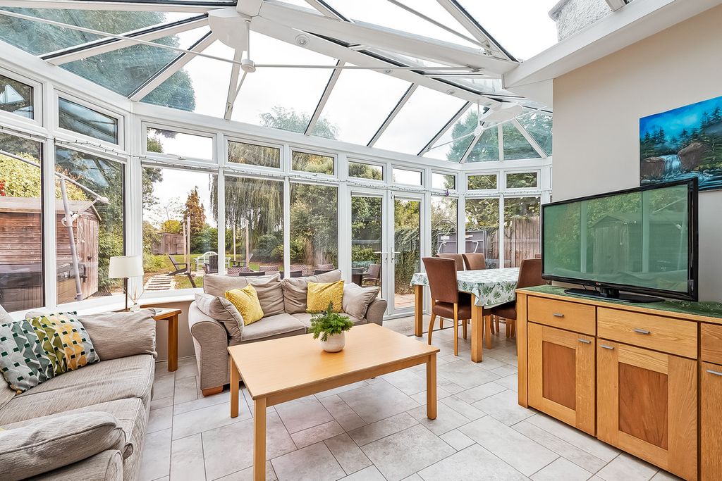 Property photo 2 of 19