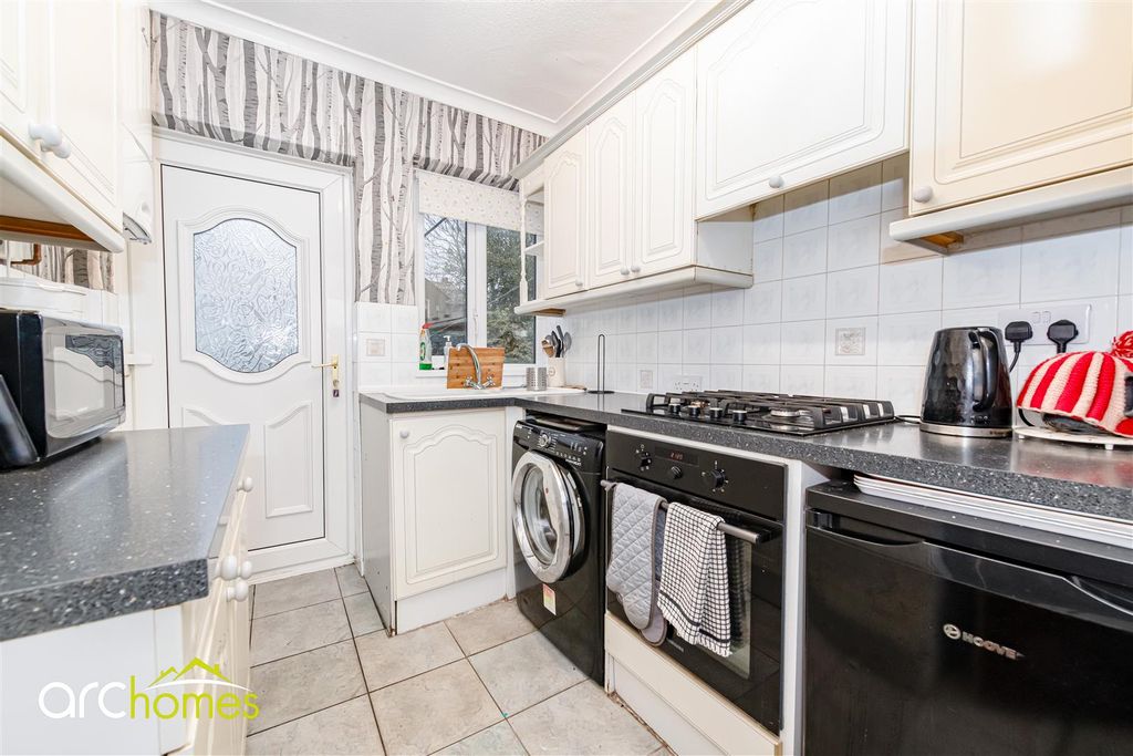 Property photo 3 of 23 Hendon-15.Jpg