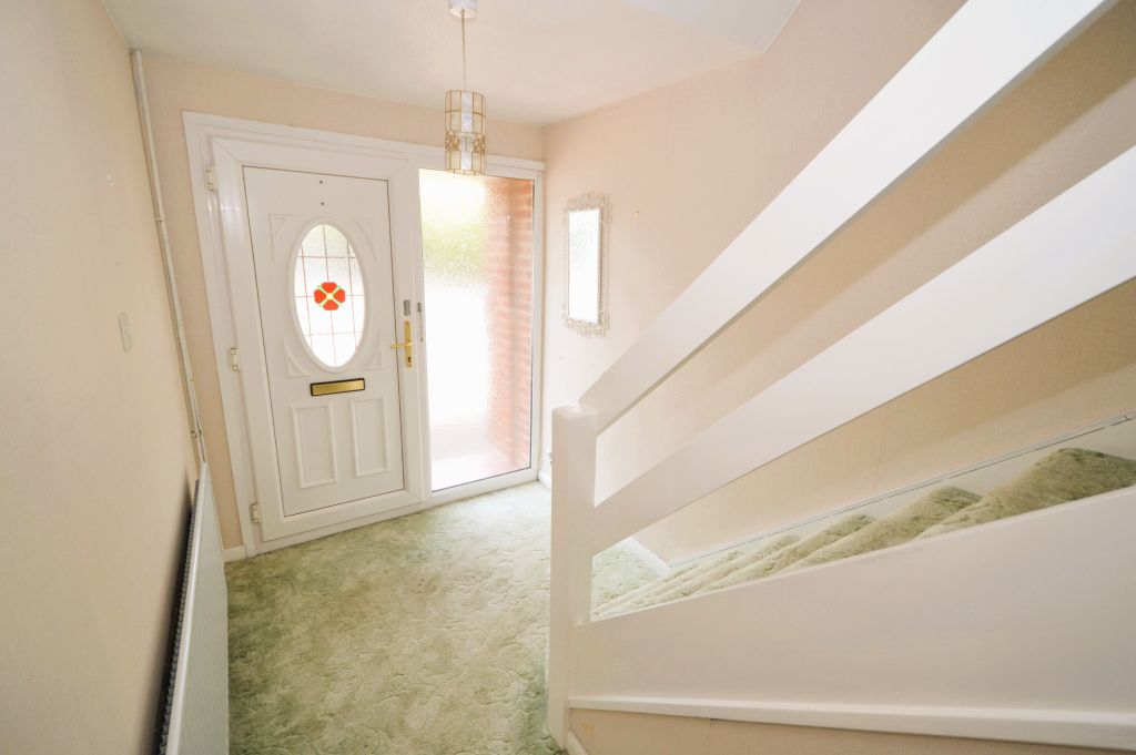 Property photo 2 of 16 Entrance Hall