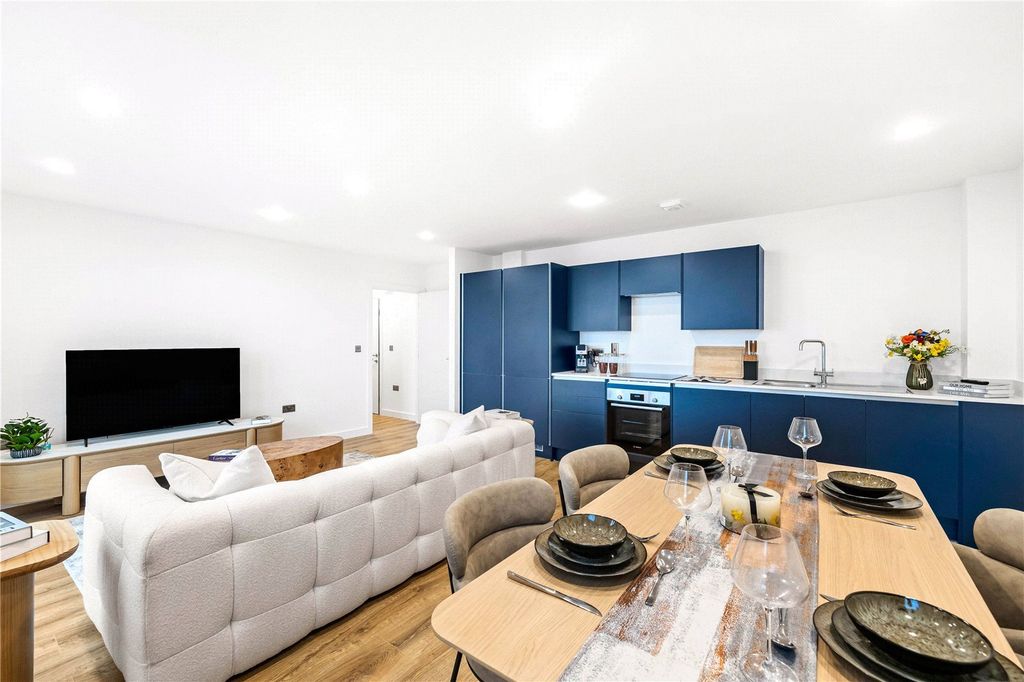 Property photo 1 of 18 Picture 1