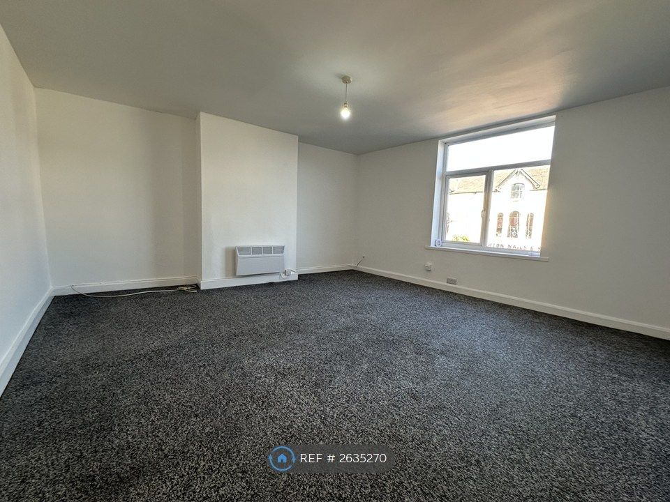 Property photo 2 of 6 Lounge