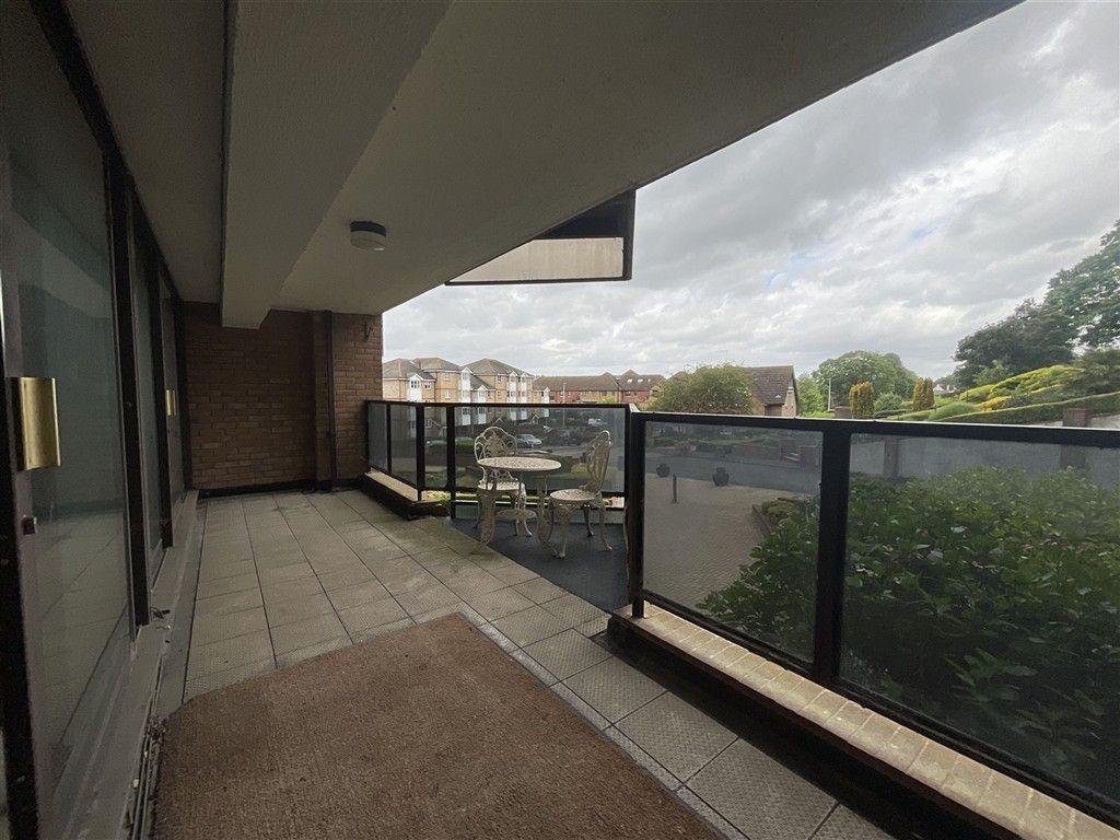 Property photo 1 of 9 Balcony