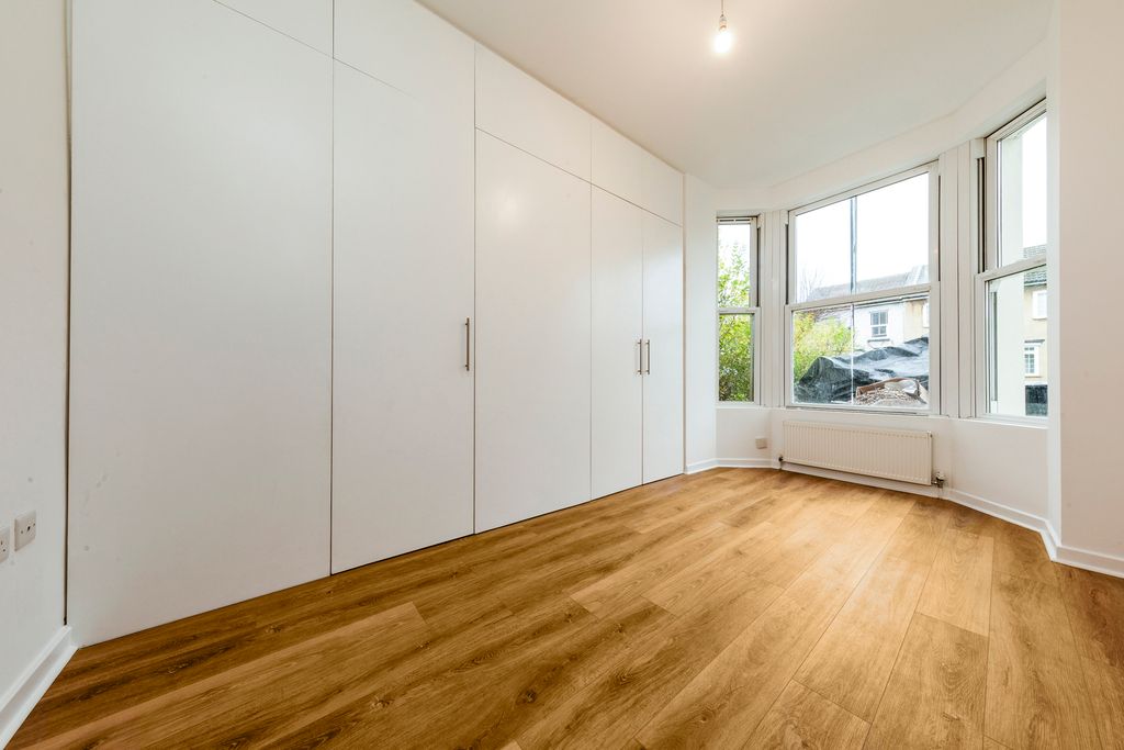 Property photo 3 of 19 Bedroom