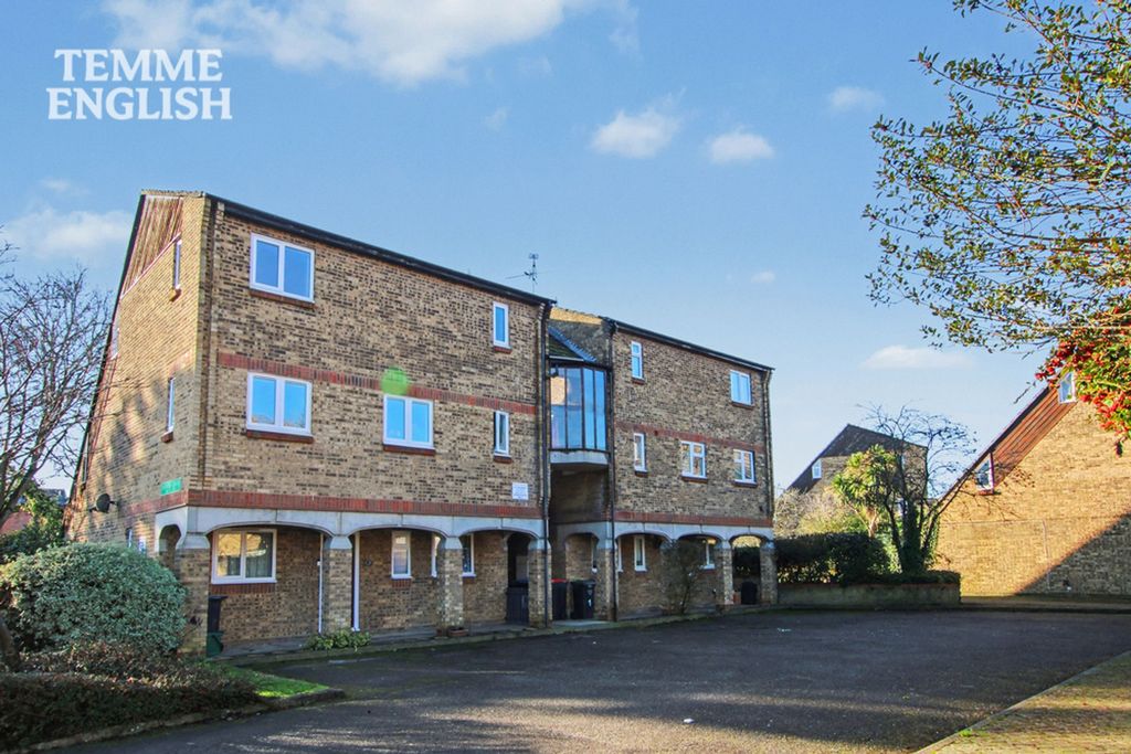 Property photo 1 of 19