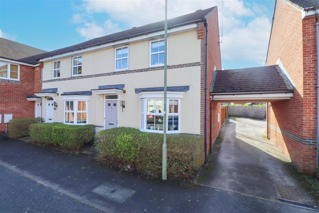 Property photo 1 of 16 Front