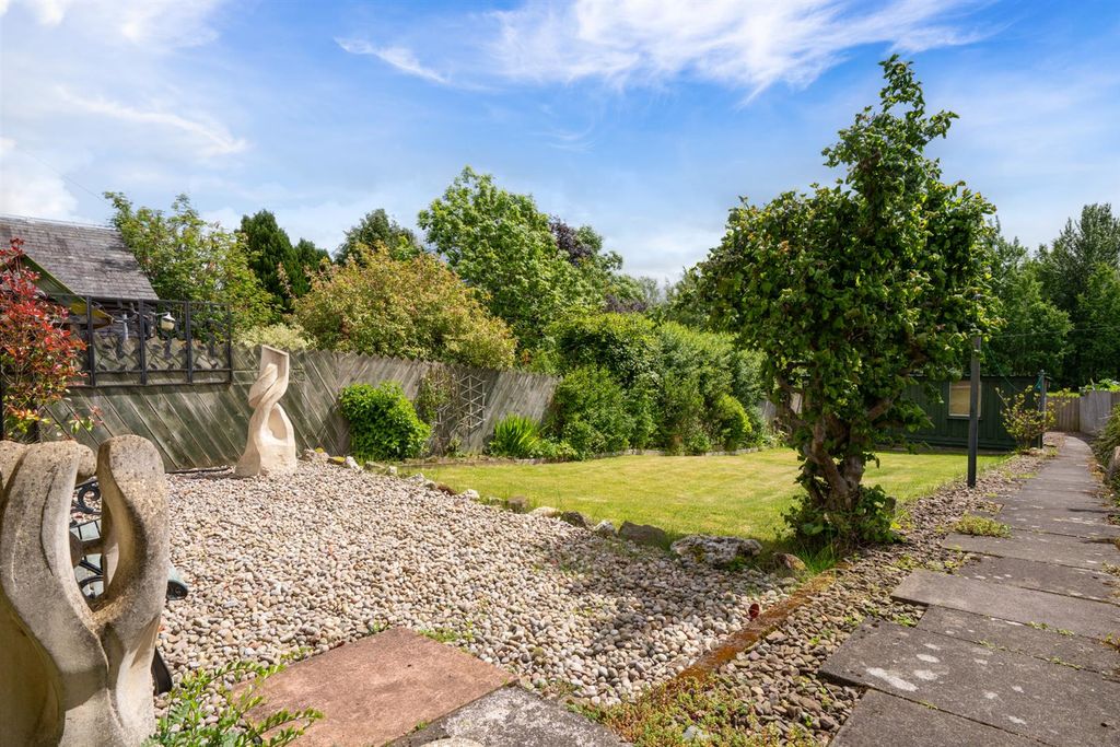 Property photo 2 of 20 20_East_High_Street_Greenlaw-15.Jpg