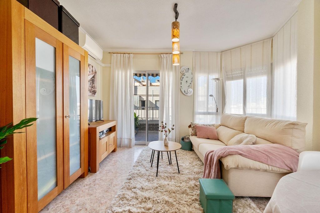 Property photo 2 of 29