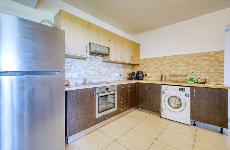 Property photo 2 of 18 Kitchen