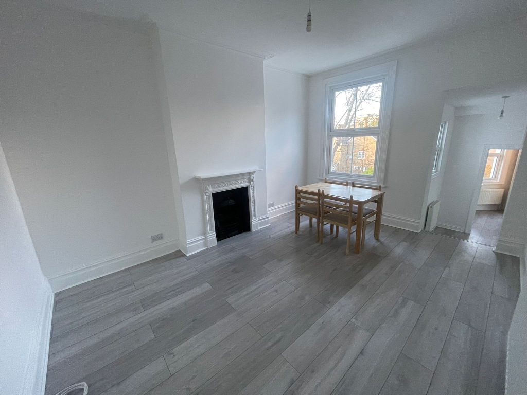 Property photo 3 of 7 Photo 2