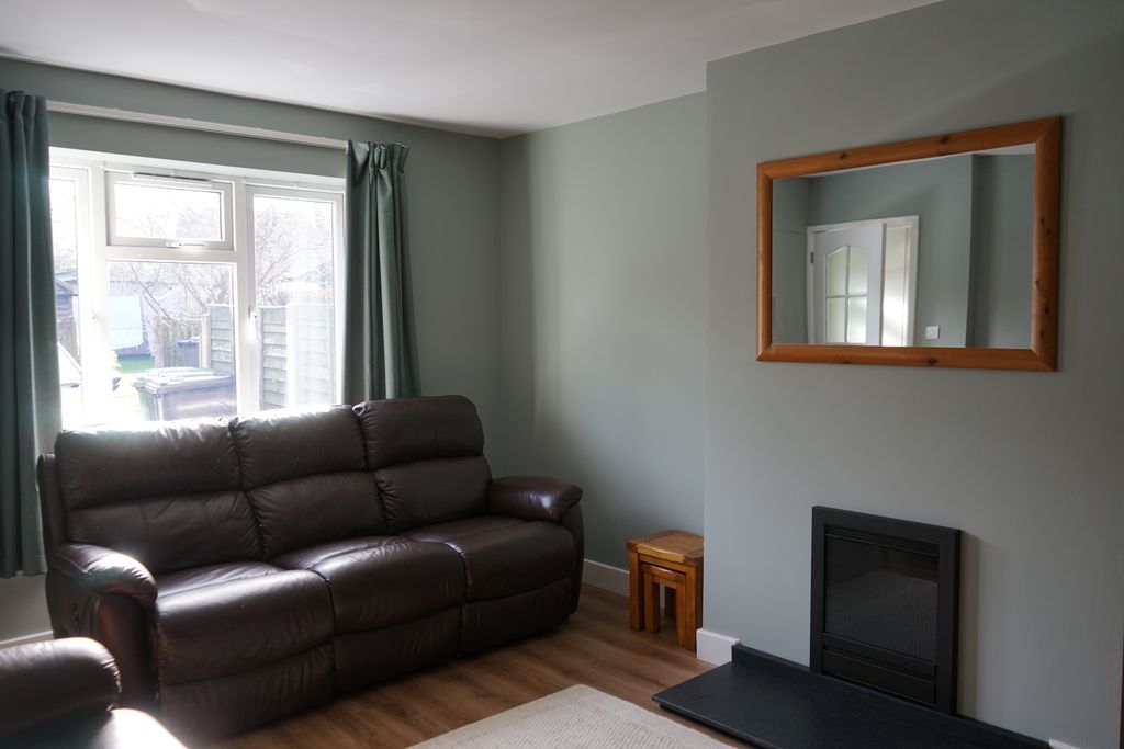 Property photo 3 of 20 Living Room