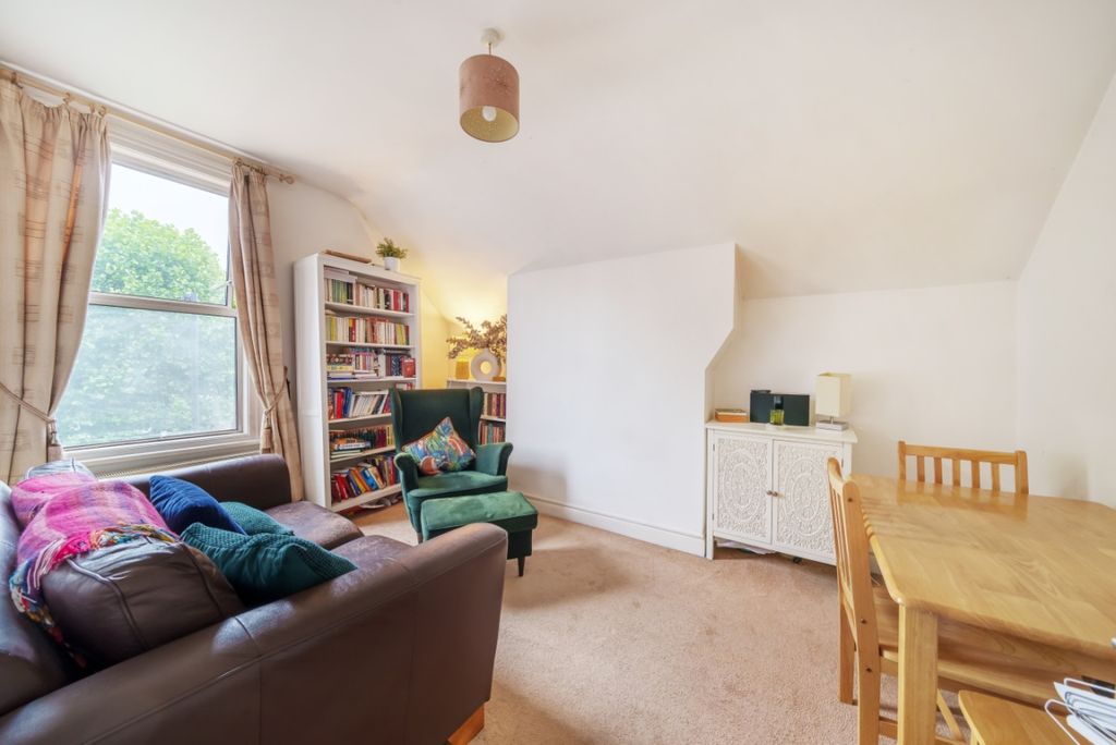 Property photo 1 of 5 1004725 (5)