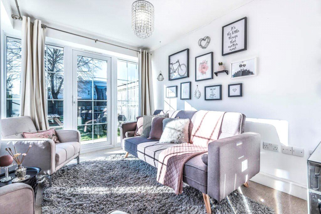 Property photo 1 of 9