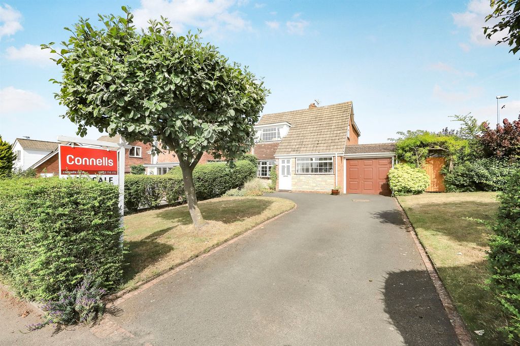 Property photo 2 of 17