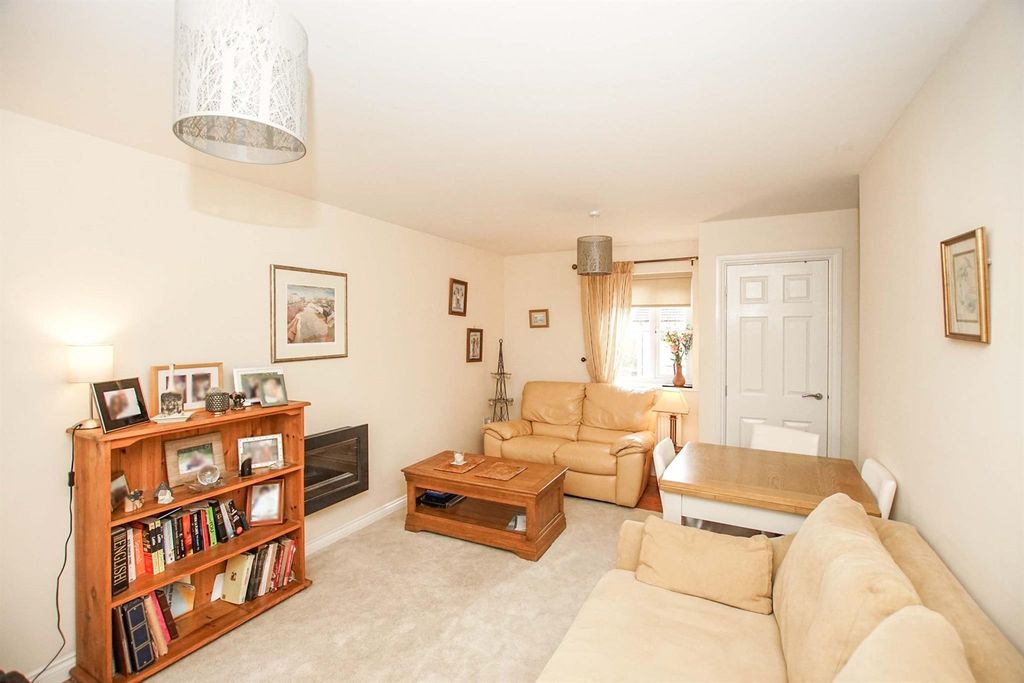 Property photo 2 of 14 View