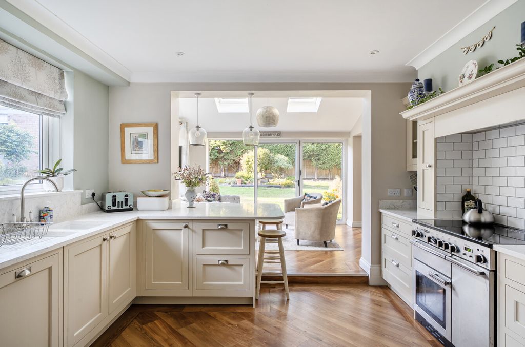 Property photo 3 of 25 1524269 (6).J...
