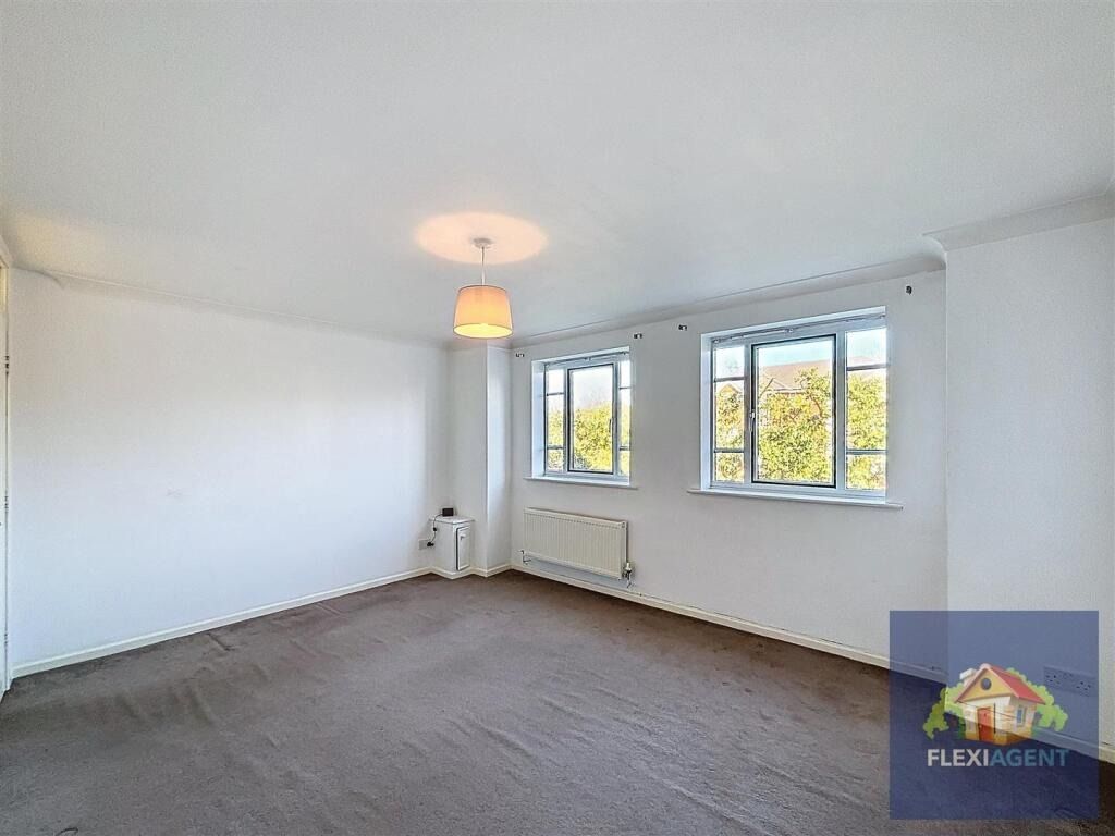 Property photo 3 of 14 4323254