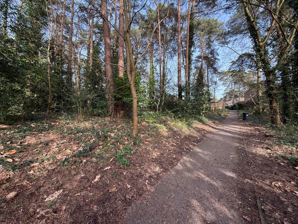 Property photo 3 of 4 Photo 2