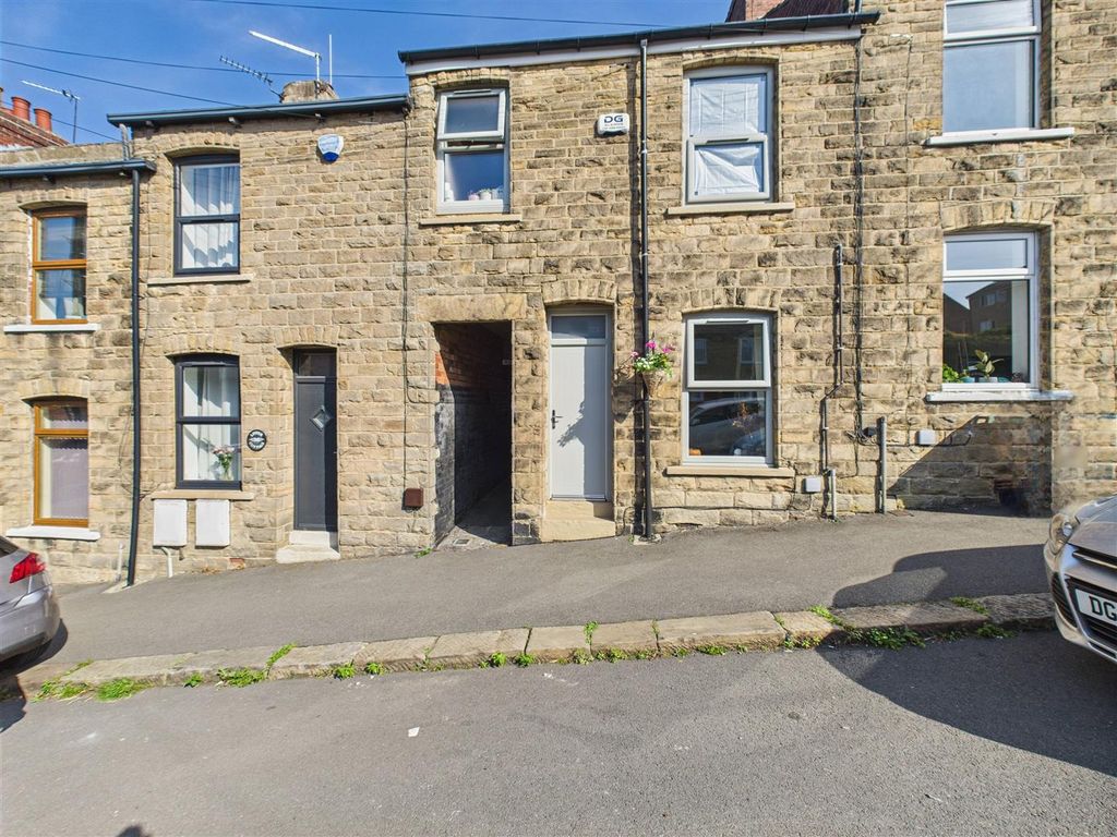 Property photo 1 of 13 Cam05207G0-Pr0057-Still045.Jpg