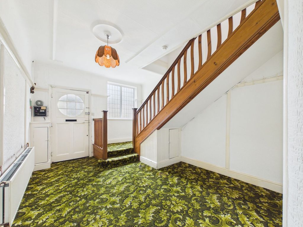 Property photo 2 of 24