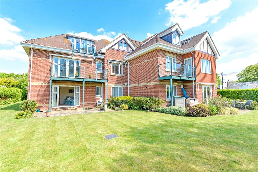 Property photo 1 of 15 Picture No. 06