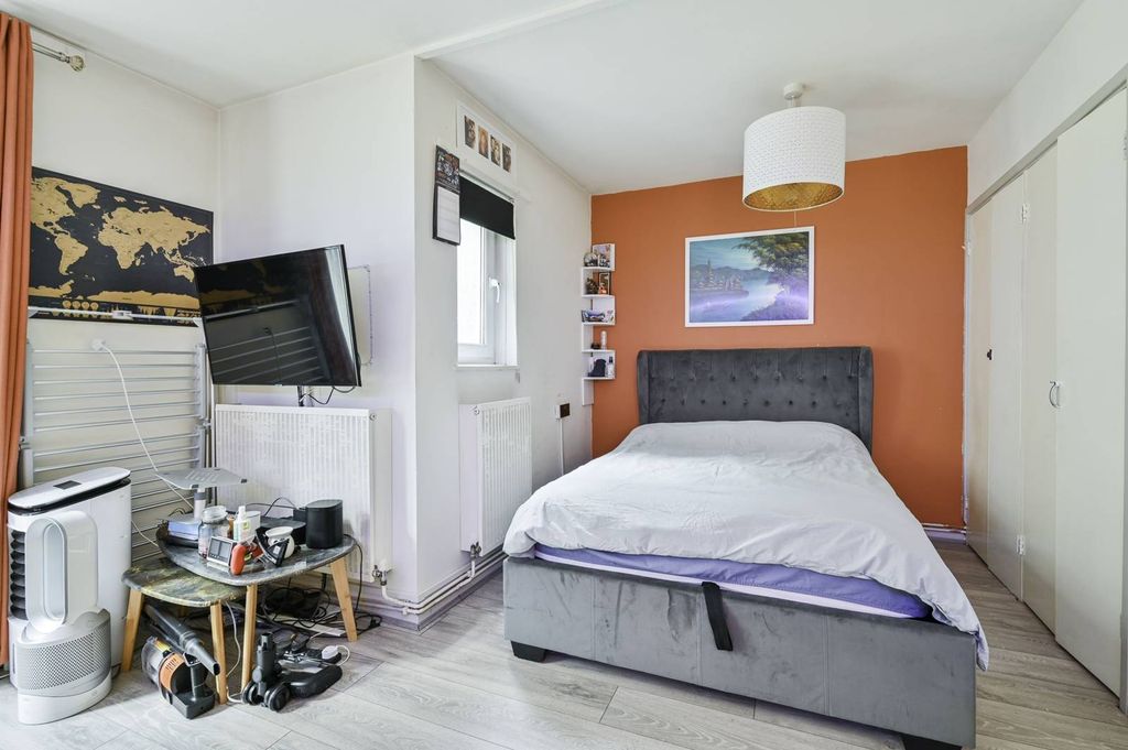 Property photo 3 of 7