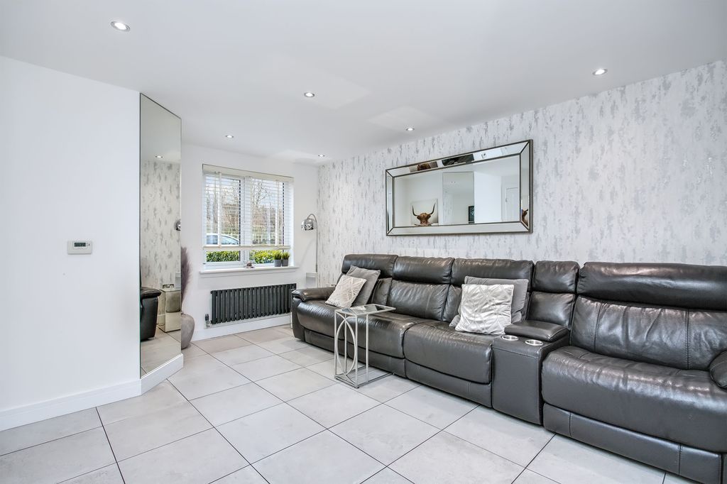 Property photo 2 of 12 Property Image 2