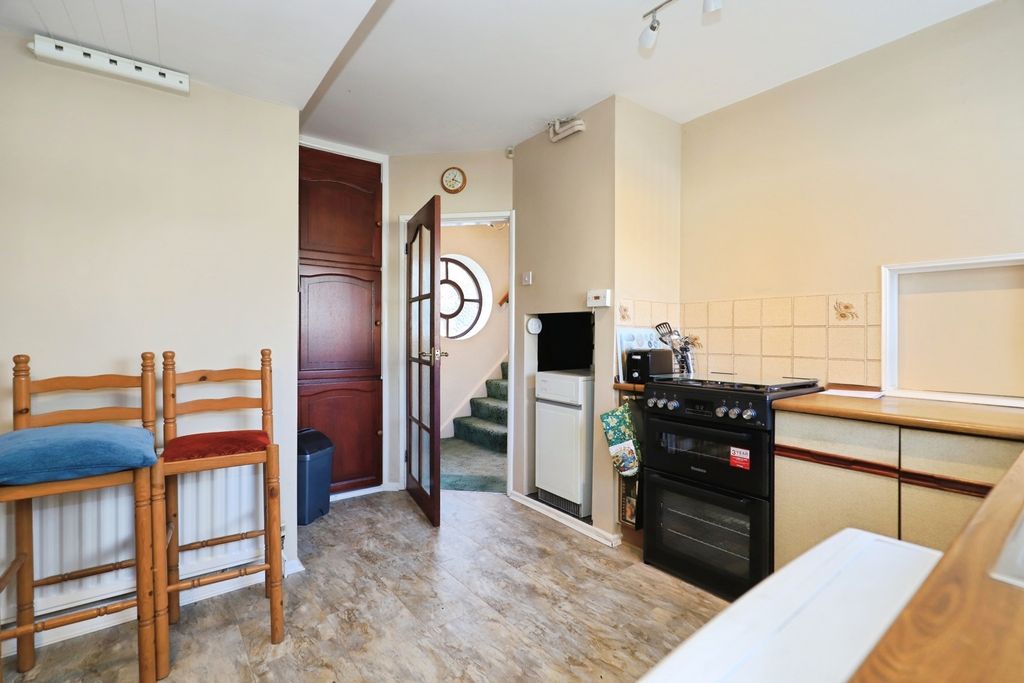 Property photo 3 of 18 Pbox-Img.Jpg