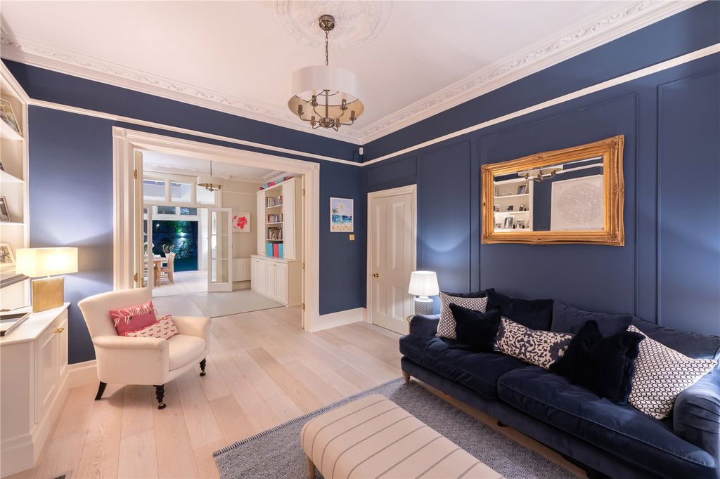 Property photo 3 of 34 Picture No. 42