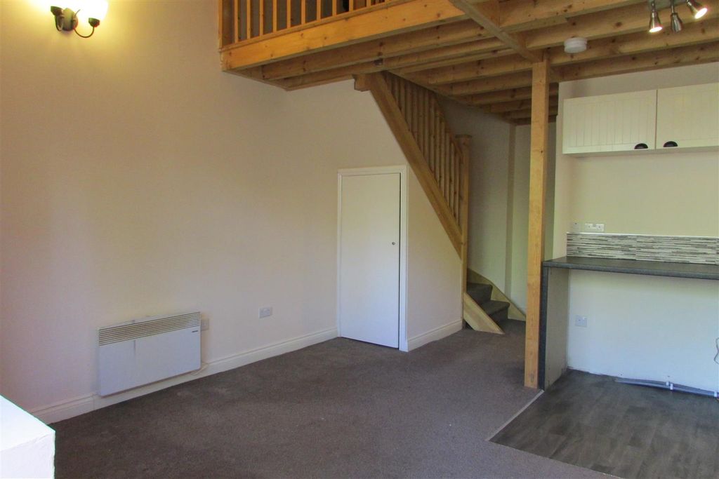 Property photo 3 of 6 Img_8568.Jpg