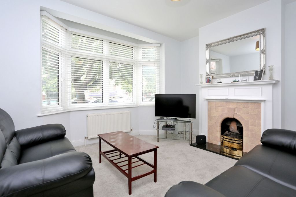 Property photo 2 of 11 Photo