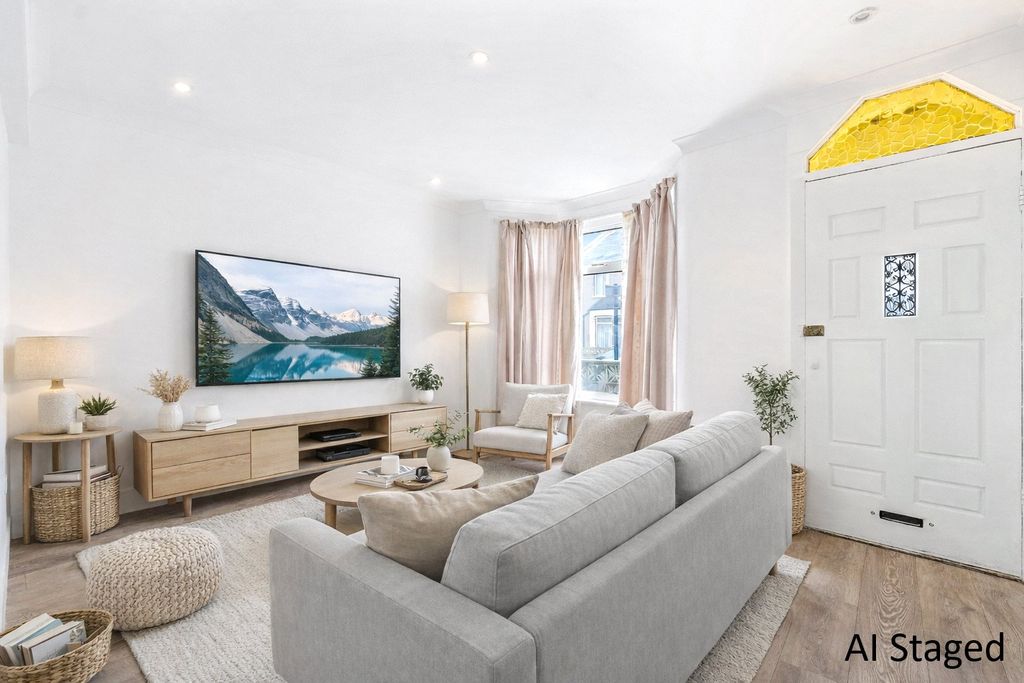 Property photo 3 of 15 Picture No. 44